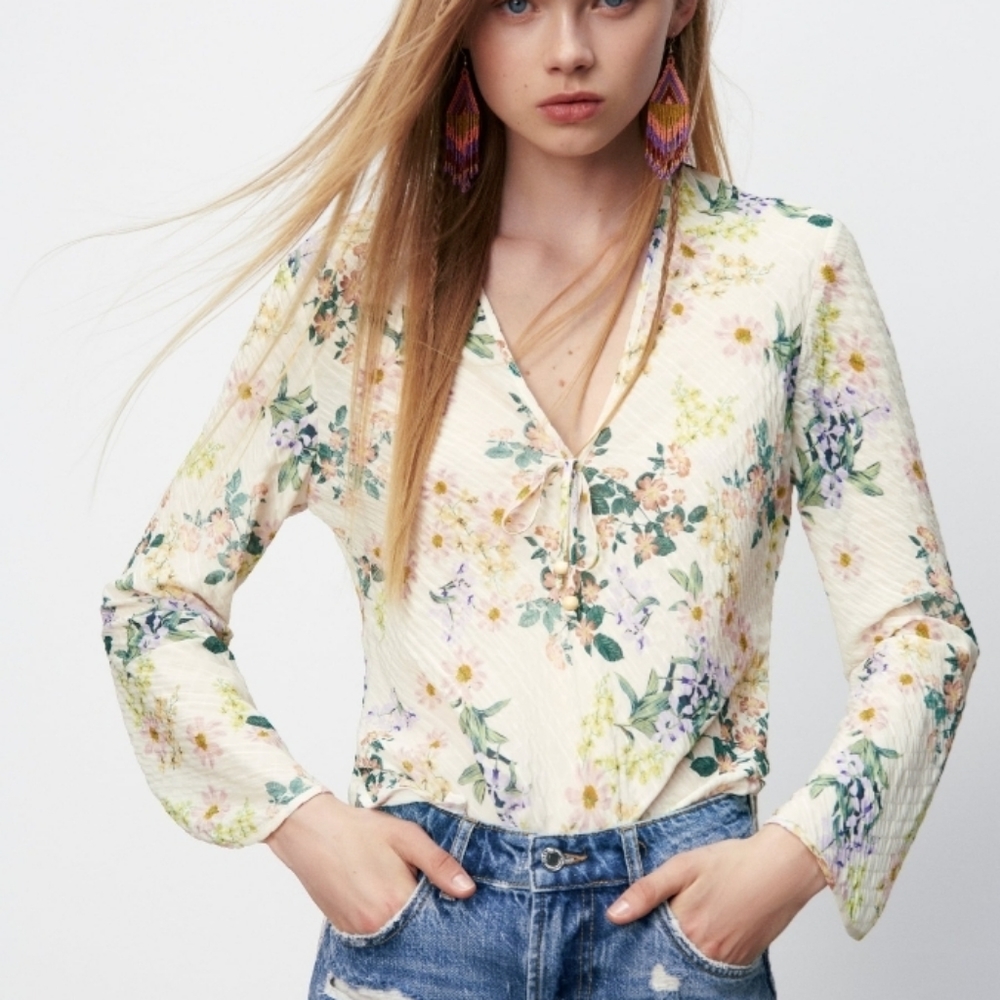 ZARA textured long sleeves printed blouse size XS NEW